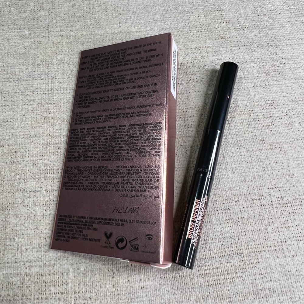 ❤️3 for $25❤️ Anastasiya Beverly Hills Brow Definer mini - Picture 5 of 8